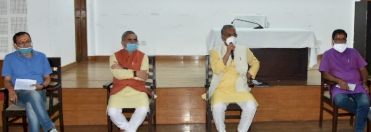 सकारात्मक पोस्ट के साथ दुष्प्रचार का भी जवाब दें सोशल मीडिया प्रभारी: सीएम
