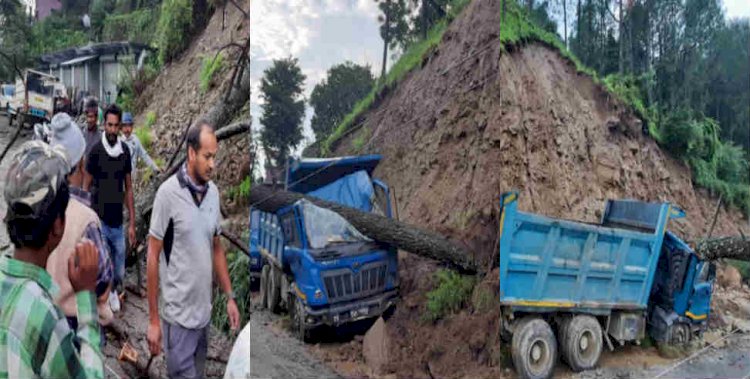 थराली:बारिश बनी मुसीबत,कहीं सड़क बंद, तो कहीं गिरे पेड़
