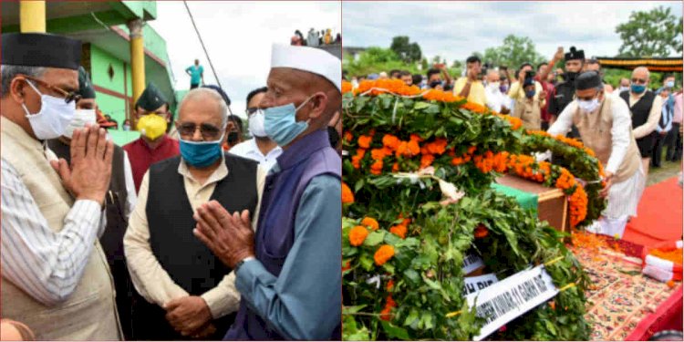 शहीद राजेन्द्र नेगी की पत्नी को सरकारी नौकरी देगी त्रिवेन्द्र सरकार