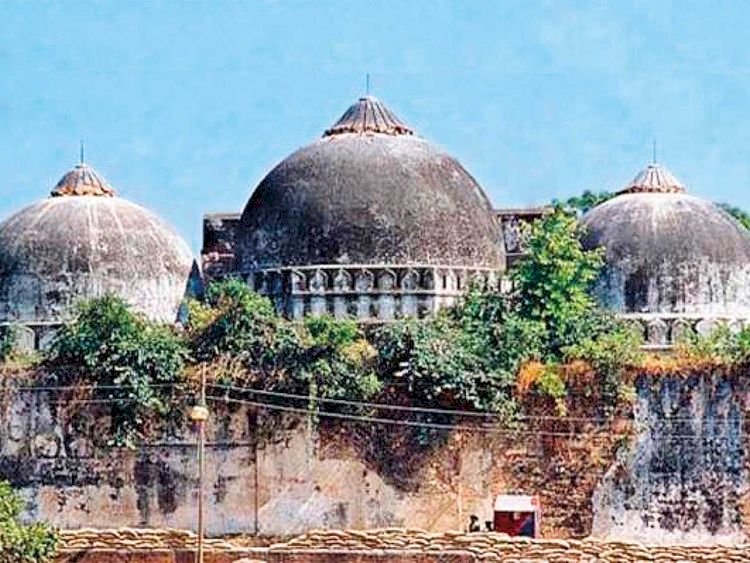 बाबरी विध्वंस केस में आडवाणी, जोशी, उमा भारती समेत 32 आरोपी बरी