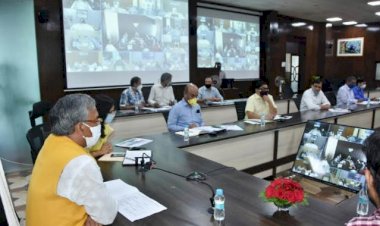 सौर ऊर्जा व पिरूल ऊर्जा नीति से रोजगार के अवसर बढ़ाने पर विशेष ध्यान दें डीएम: सीएम