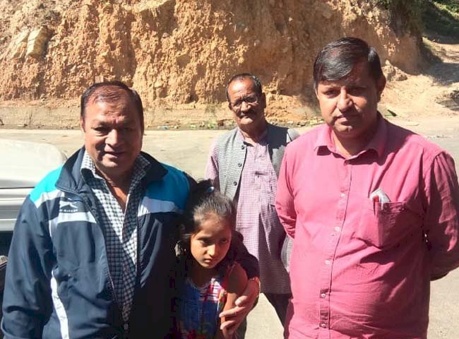 रास्ता भटक जंगल पहुंची 9 साल की दिव्या, पेड़ ने नीचे बिताई रात, सकुशल बरामद