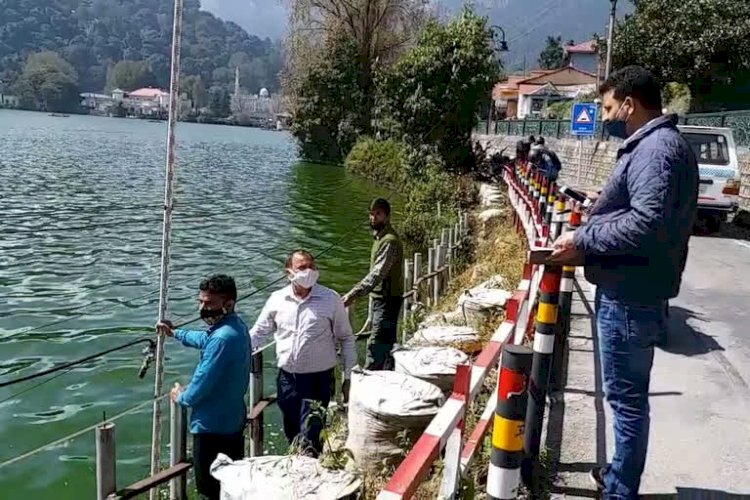 नैनीताल:लोनिवि की टीम ने किया मॉल रोड क्षेत्र का निरीक्षण