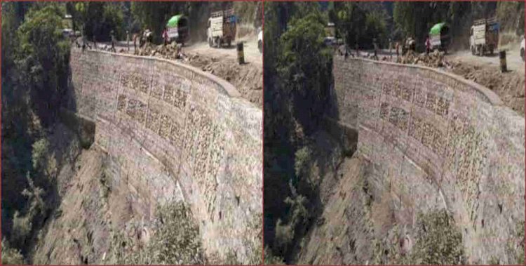 मानसून सीजन में पानीवाला बैंड के पास ध्वस्त हुई मसूरी रोड पर सुरक्षा दीवार बनकर तैयार  