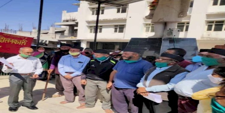 पॉलीटेक्निक संस्थान पौड़ी को यथावत रखने के लिखित आदेश के बाद मंच का धरना समाप्त