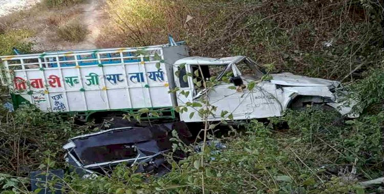 उत्तराखंड:खाई में गिरी पिकअप तीन गंभीर रूप से घायल