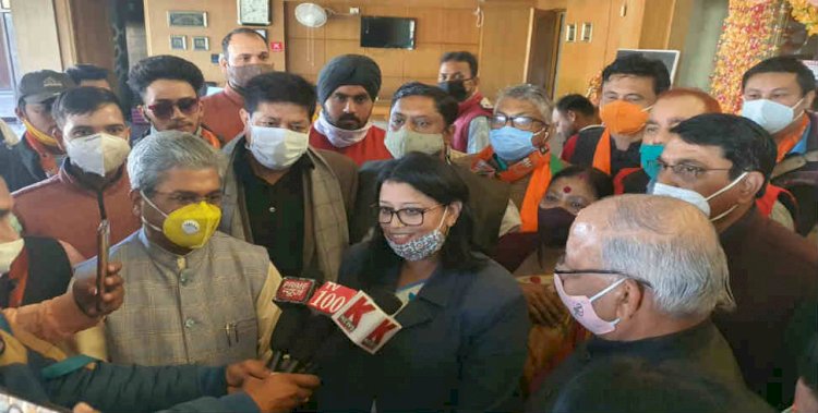 देहरादून पहुंचने पर भाजपा प्रदेश प्रभारी व सह प्रभारी का हुआ भव्य स्वागत