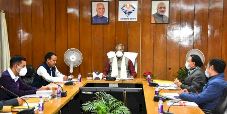 श्रीनगर मेडिकल कॉलेज को बनाएं सुपर स्पेसिलिटी सेंटर: सीएम त्रिवेन्द्र ने दिए निर्देश