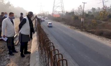 सीएम ने किया लालतप्पड़ फ्लाईओवर का निरीक्षण