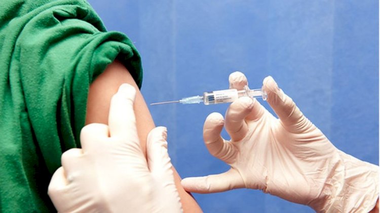 उत्तराखंडः 45 से 60 वर्ष की आयु के लोगों का वैक्सीनेशन आज से शुरू, चुने गए बूथों पर लगाई जा रही वैक्सीन