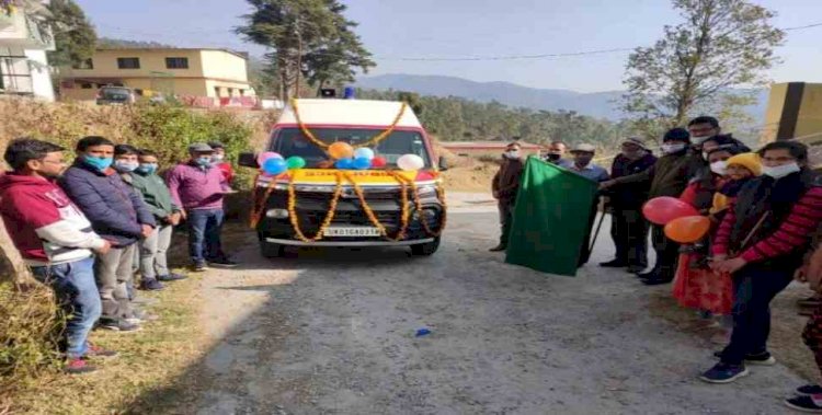 धौलाछीना PHC को मिली एंबुलेंस की सौगात