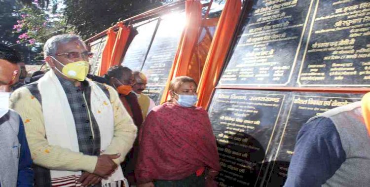 अल्मोड़ा : सीएम ने किया  150 करोड़  की योजनाओं का लोकार्पण एवं शिलान्यास