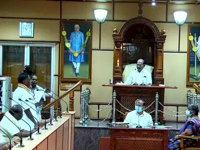 पुदुचेरी में गिरी कॉन्ग्रेस सरकार, विधायकों के इस्तीफे से आई थी अल्पमत में