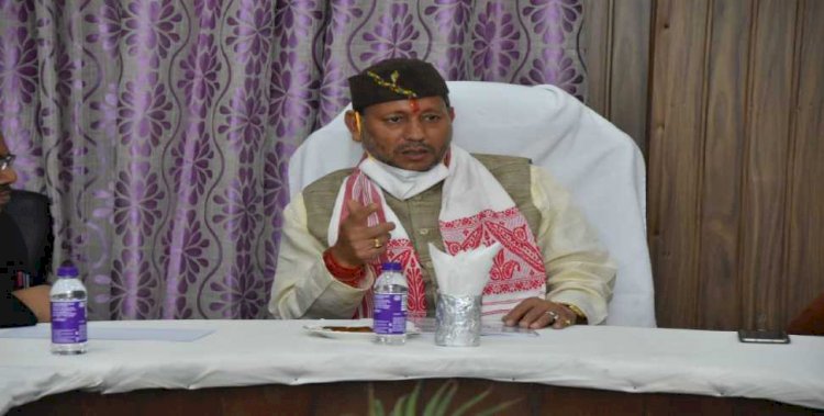 महाकुंभ का शाही स्नान कल, सीएम ने दिए श्रद्धालुओं पर हेलीकॉप्टर से पुष्प वर्षा के आदेश