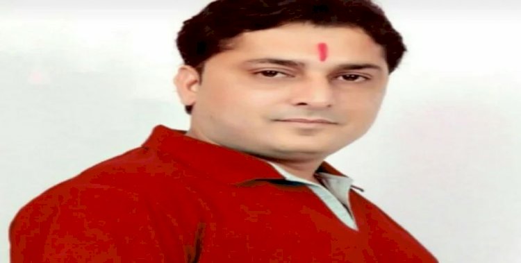 गज्जब! टीशर्ट पहनने के कारण विधायक को निकाल दिया विधानसभा  से