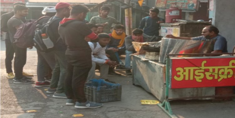 भर्ती की फेक न्यूज वायरल, सैकड़ों युवा मध्य प्रदेश से पहुंचे उत्तराखंड