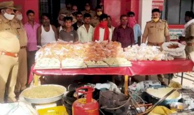 यूपी:प्रधान पद के दावेदार से दो कुंतल जलेबी और एक हजार पैकट समोसा बरामद
