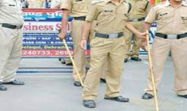 उत्तराखंड: ड्यूटी पर जा रहे सेना के जवान और उसके पिता से पुलिस ने की मारपीट !