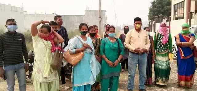 अल्मोड़ा:पर्यटन पर्यटन सचिव ने किया मल्ला महल के पुनर्निर्माण कार्य का मौका मुआयना