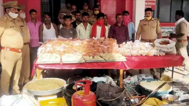 यूपी:प्रधान पद के दावेदार से दो कुंतल जलेबी और एक हजार पैकट समोसा बरामद