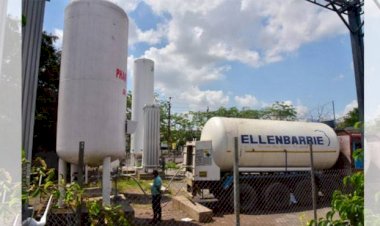 सीएम योगी के आदेश पर प्रदेश में ऑक्सीजन की अधिकतम सप्लाई, 24 घंटे में हुई 947.27 मीट्रिक टन ऑक्सीजन की आपूर्ति