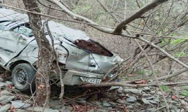गढ़वाल: कार खाई में गिरी, हादसे में शिक्षक दंपती की मौत