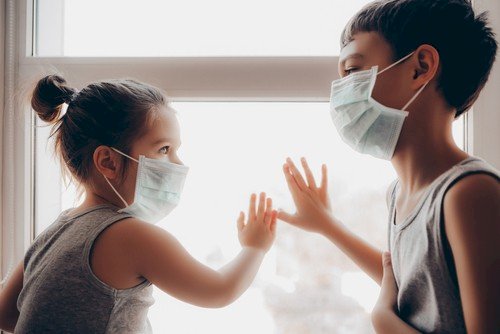 उत्तराखंड में बच्चों में बढ़ता कोरोना संक्रमण किसी बड़े खतरे का संकेत तो नहीं? बीबीसी की रिपोर्ट में की गई है पड़ताल