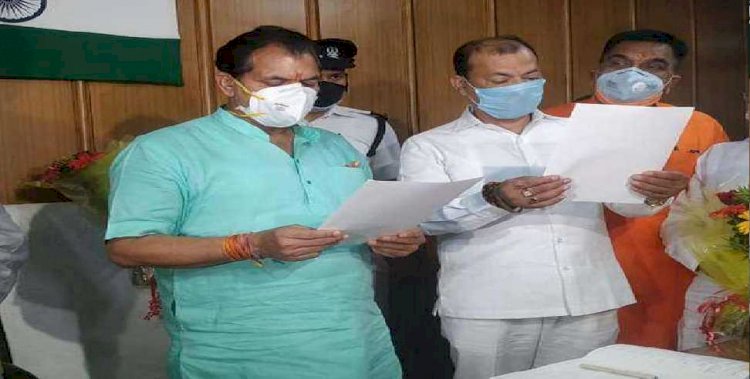 देहरादून:  विधायक जीना ने ली पद और गोपनीयता की शपथ