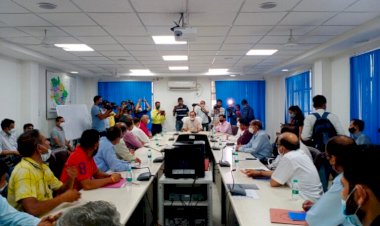 राहत:मंत्री के साथ वार्ता के बाद ऊर्जा निगमों के कर्मियों ने स्थगित की हड़ताल