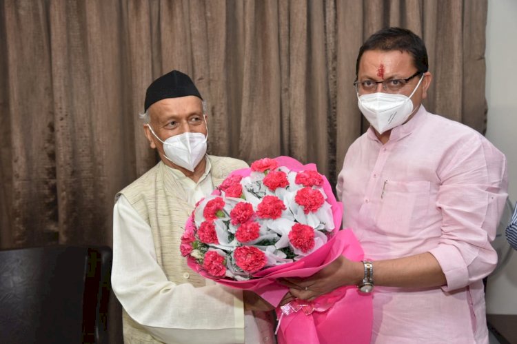 दिल्ली दौरे में अपने राजनीतिक गुरु भगत सिंह कोश्यारी से मिले सीएम धामी