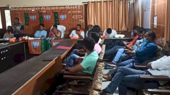 थराली: भाजपा विधायक मुन्नीदेवी शाह की उपस्थिति में हुई भाजयुमो की बैठक