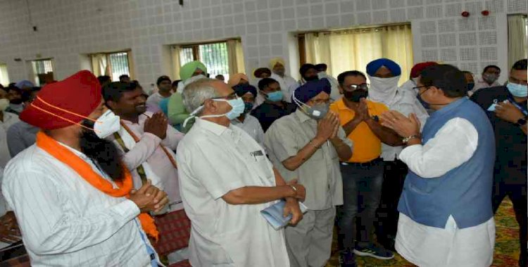 विधायक चीमा के नेतृत्व में सीएम से मिला किसानों का प्रतिनिधिमंडल