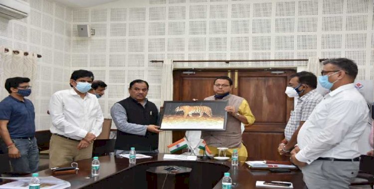 उच्च हिमालयी क्षेत्रों तक टाइगर की उपस्थिति स्थानीय निवासियों की सक्रिय भागीदारी का परिणाम : मुख्यमंत्री