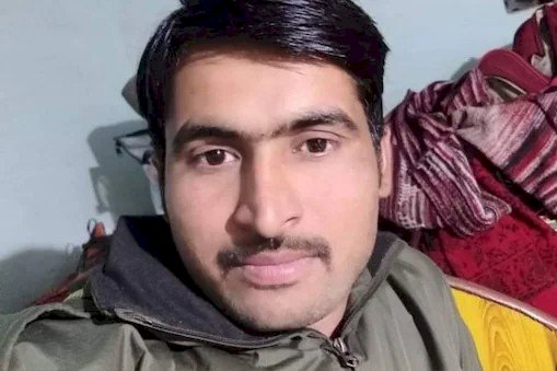 सीएम योगी ने दी शहीद रीतेश कुमार पाल को भावभीनी श्रद्धांजलि, परिजनों को 50 लाख रु. की मदद 