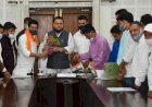 मुख्यमंत्री पुष्कर धामी से मिले कुमाँऊ सभासद संगठन के सदस्य