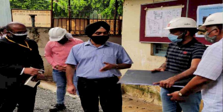 नई दिल्ली: निर्माणाधीन भवन ‘उत्तराखण्ड निवास’ का मुख्य सचिव डॉ. एस.एस. संधू ने किया निरीक्षण