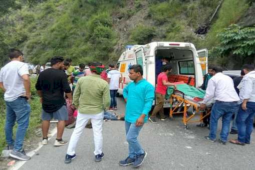 नैनीताल : पहाड़ी से गिरे बोल्डर ने ले ली एक युवक की जान, दूसरा गंभीर रूप से घायल