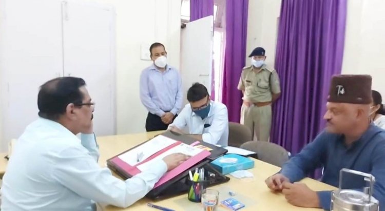 आप के सीएम उम्मीदवार कर्नल (रि) अजय कोठियाल को मिली चौकीदार की नौकरी! ज्वाइनिंग लेटर लेकर पहुंचे सचिवालय