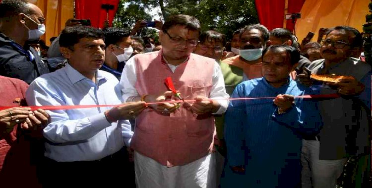 रुड़की : सीएम धामी ने उप जिला चिकित्सालय में आईसीयू बेड और दो ऑक्सीजन जनरेशन प्लांट का उद्घाटन