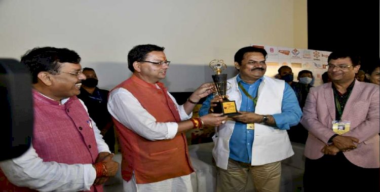देहरादून : मुख्यमंत्री ने किया छठे इंटरनेशनल फिल्म फेस्टिवल का शुभारम्भ