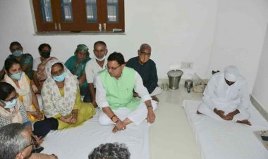 सीएम धामी ने दी शहीद अनंत कुकरेती के परिजनों को सांत्वना, कहा स्मृति में बनाया जाएगा द्वार