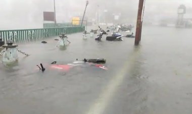 नैनीताल: भारी बारिश से झील का पानी माल रोड तक पहुंचा, दहशत में लोगों ने काटी रात