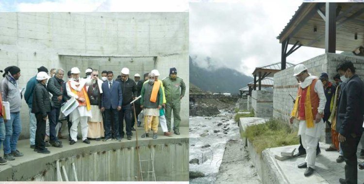 सीएम धामी ने केदारनाथ धाम में किया पुनर्निमाण कार्यों का निरीक्षण, श्रद्धालुओं से की बातचीत