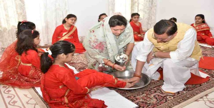 सीएम धामी ने किया सीएम आवास में कन्या पूजन