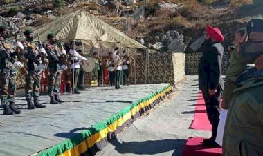 सेना के जवानों के साथ दीवाली मनाने सीमा पर पहुंचे राज्यपाल और मुख्यमंत्री