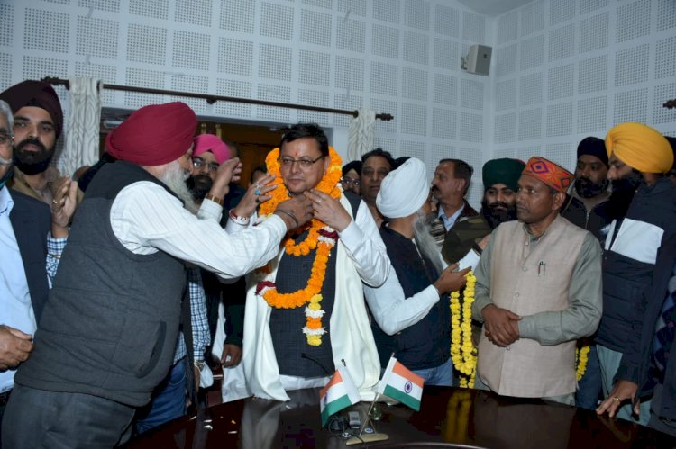 किसान संगठनों से मिले सीएम धामी