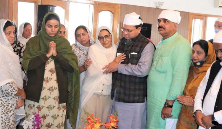 स्व0 वीरेन्द्र सिंह सामन्ती की अन्तिम अरदास में शामिल हुए सीएम धामी