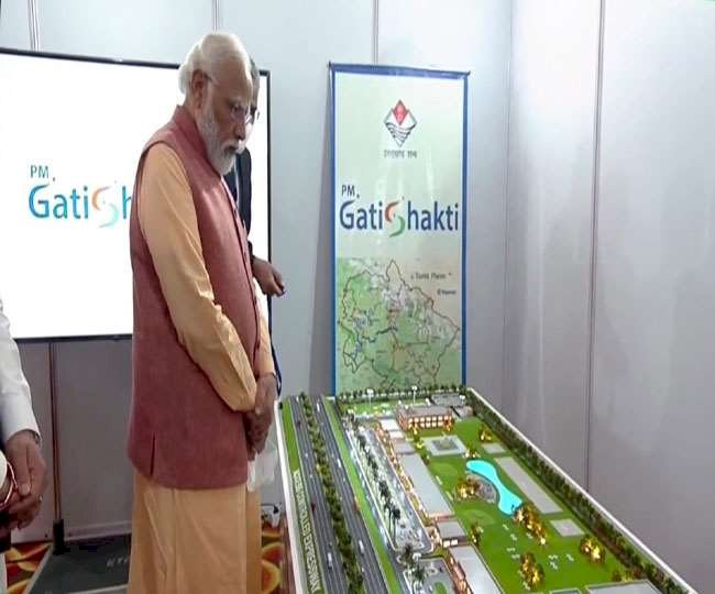 18 हजार करोड़ की इन योजनाओं की दी सौगात पीएम मोदी ने, पढ़ें पूरी लिस्ट