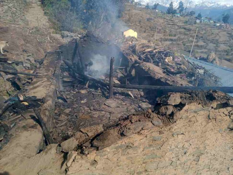 चमोली: गौशाला में आग लगने से 47 बकरियां जलकर मरीं