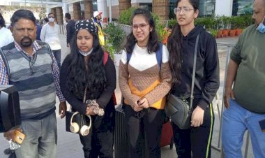 यूक्रेन से सुरक्षित वापस लौट आईं उत्‍तराखंड की पांच छात्राएं